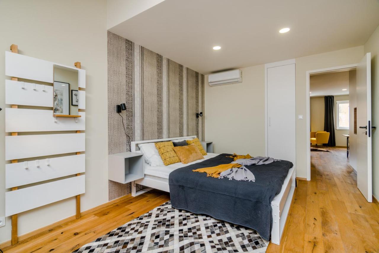 Prague Days - Premium Loft W Terrace - View - Netflix - Ac Lägenhet Exteriör bild